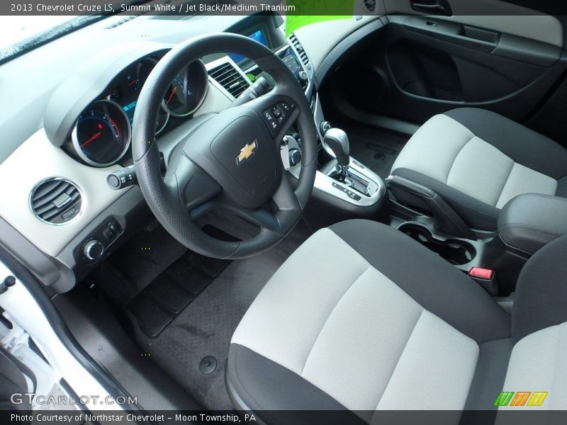 Summit White / Jet Black/Medium Titanium 2013 Chevrolet Cruze LS