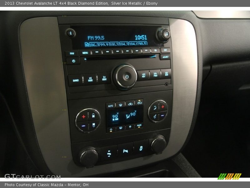 Silver Ice Metallic / Ebony 2013 Chevrolet Avalanche LT 4x4 Black Diamond Edition