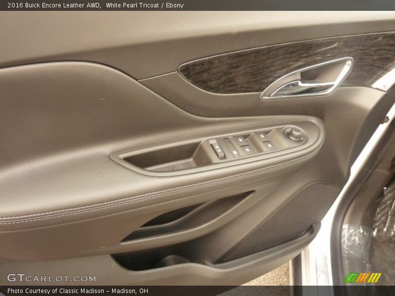 White Pearl Tricoat / Ebony 2016 Buick Encore Leather AWD