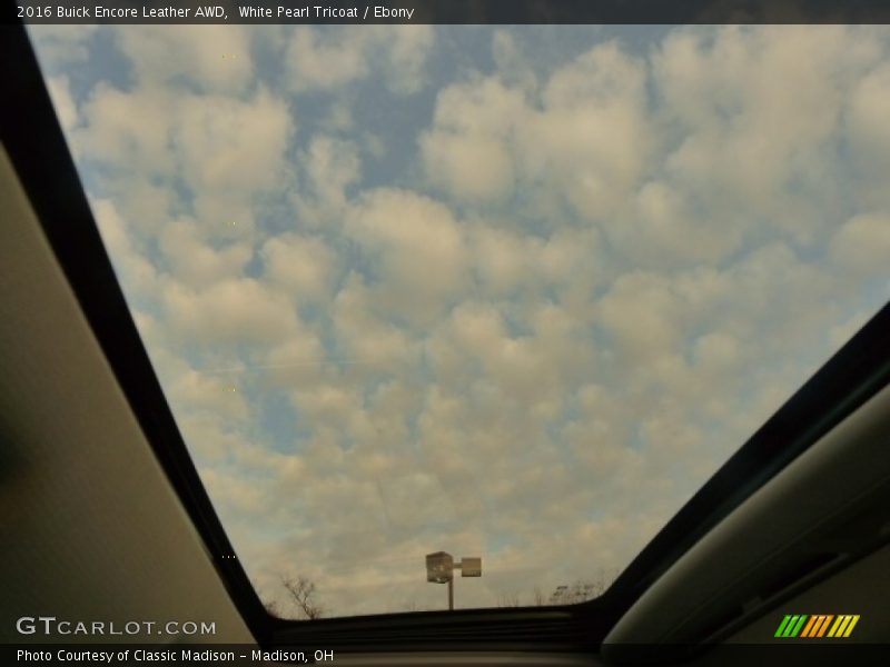 White Pearl Tricoat / Ebony 2016 Buick Encore Leather AWD