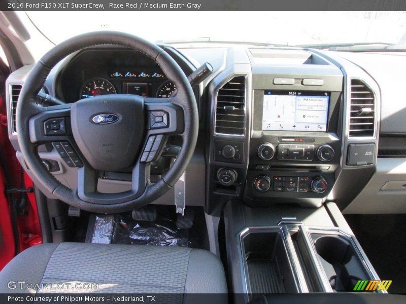 Race Red / Medium Earth Gray 2016 Ford F150 XLT SuperCrew