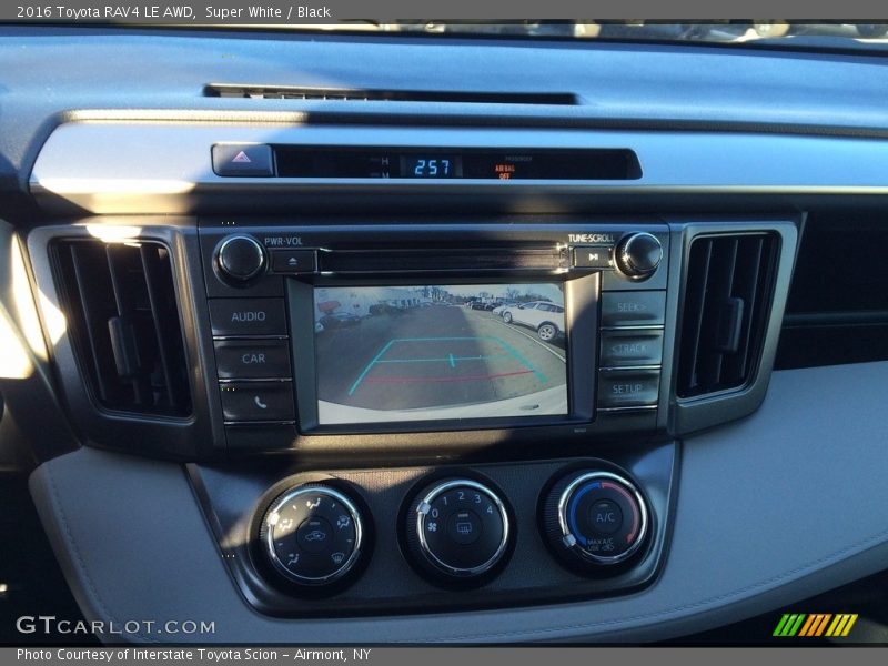Super White / Black 2016 Toyota RAV4 LE AWD
