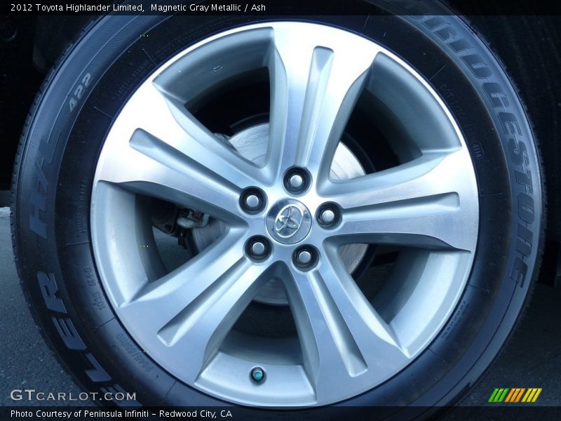 Magnetic Gray Metallic / Ash 2012 Toyota Highlander Limited