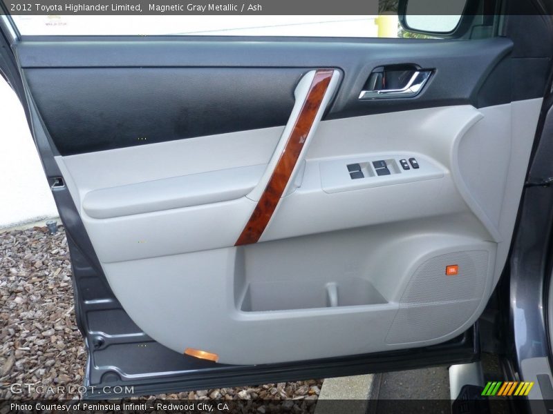 Magnetic Gray Metallic / Ash 2012 Toyota Highlander Limited