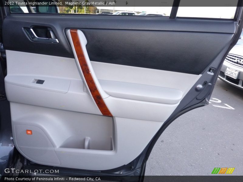 Magnetic Gray Metallic / Ash 2012 Toyota Highlander Limited
