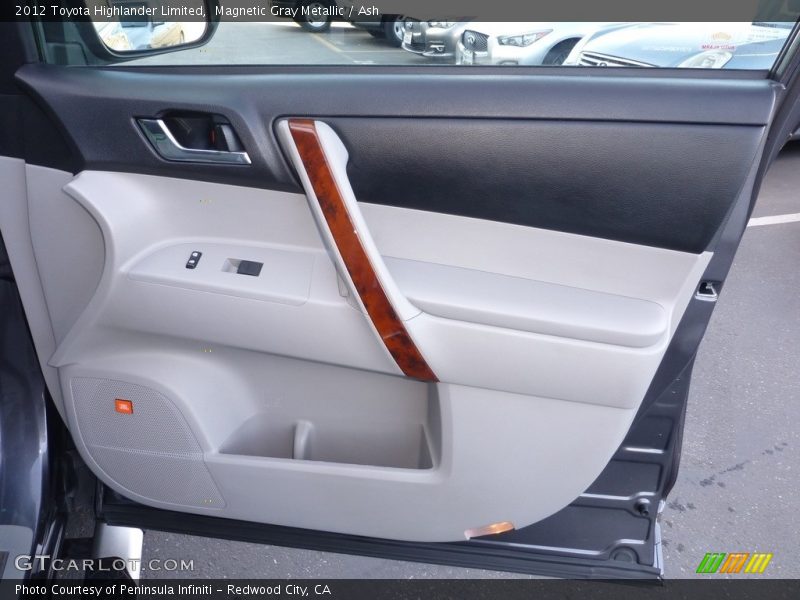 Magnetic Gray Metallic / Ash 2012 Toyota Highlander Limited