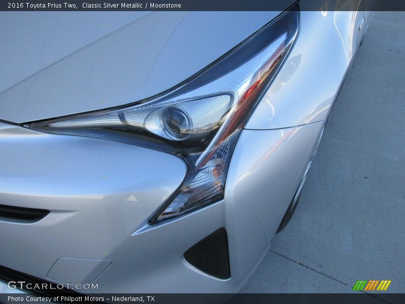 Classic Silver Metallic / Moonstone 2016 Toyota Prius Two