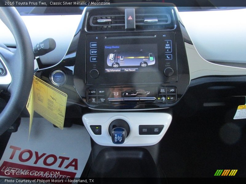 Classic Silver Metallic / Moonstone 2016 Toyota Prius Two