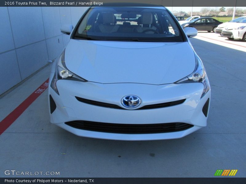 Blizzard Pearl / Harvest Beige 2016 Toyota Prius Two