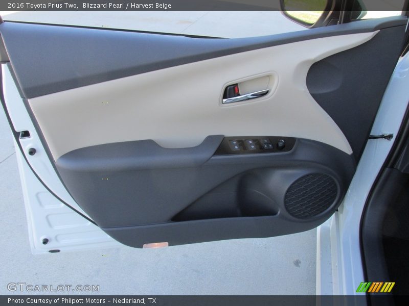 Blizzard Pearl / Harvest Beige 2016 Toyota Prius Two