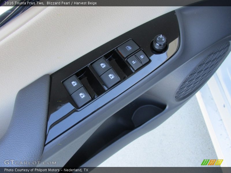 Blizzard Pearl / Harvest Beige 2016 Toyota Prius Two