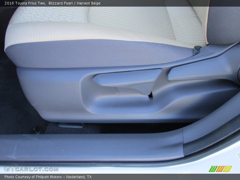 Blizzard Pearl / Harvest Beige 2016 Toyota Prius Two