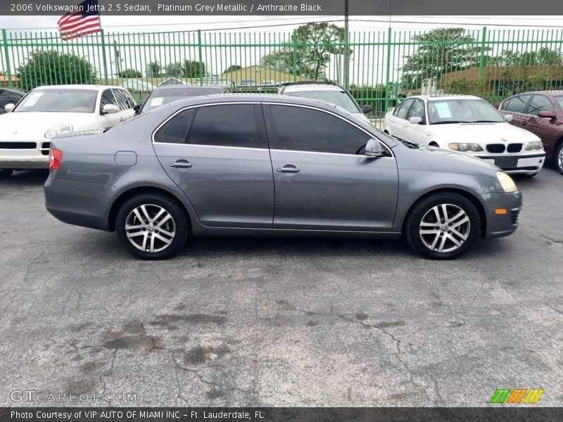 Platinum Grey Metallic / Anthracite Black 2006 Volkswagen Jetta 2.5 Sedan