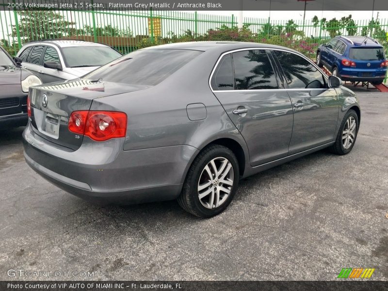 Platinum Grey Metallic / Anthracite Black 2006 Volkswagen Jetta 2.5 Sedan