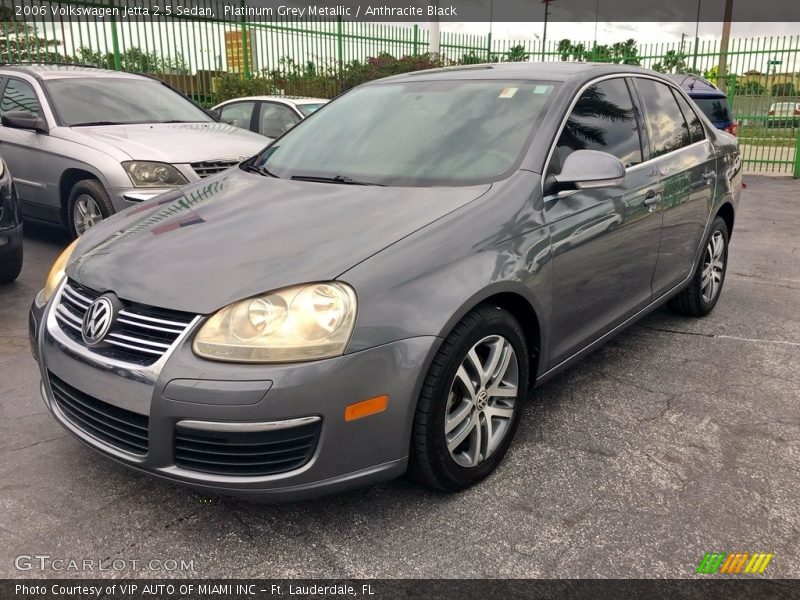 Platinum Grey Metallic / Anthracite Black 2006 Volkswagen Jetta 2.5 Sedan
