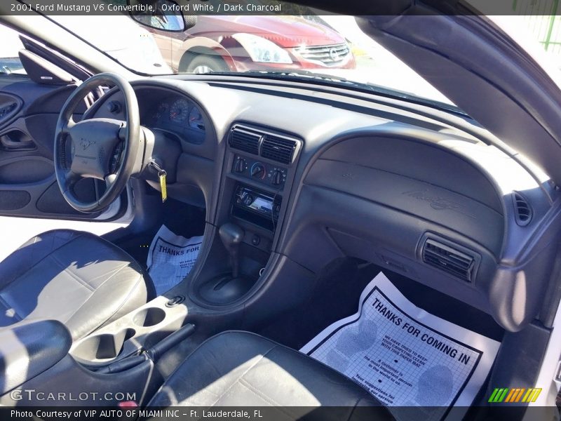 Oxford White / Dark Charcoal 2001 Ford Mustang V6 Convertible