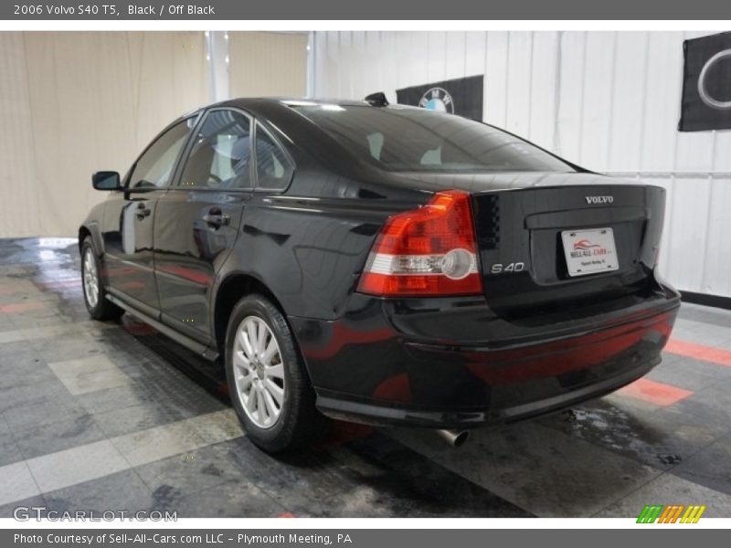 Black / Off Black 2006 Volvo S40 T5