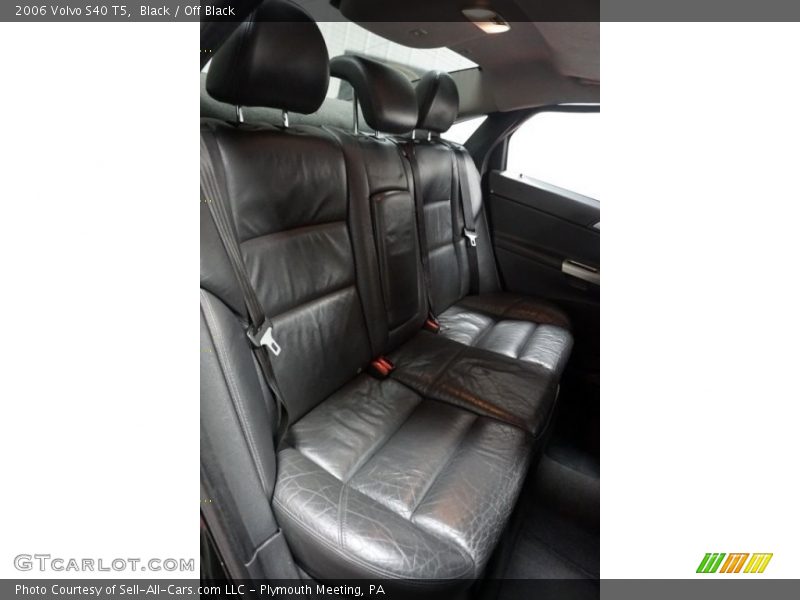 Black / Off Black 2006 Volvo S40 T5