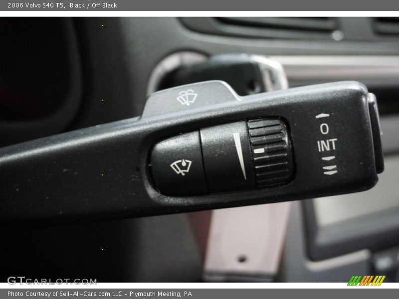 Black / Off Black 2006 Volvo S40 T5