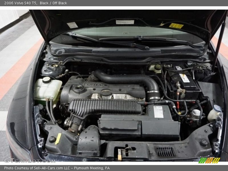 Black / Off Black 2006 Volvo S40 T5