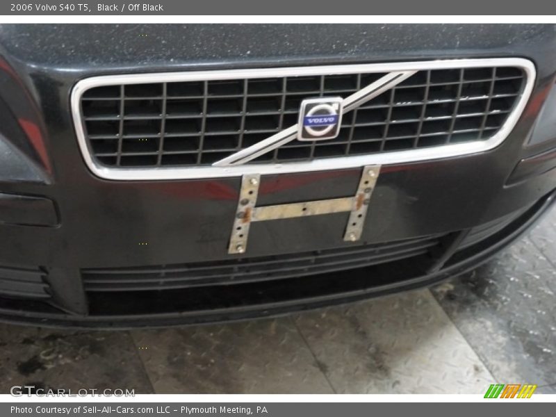 Black / Off Black 2006 Volvo S40 T5