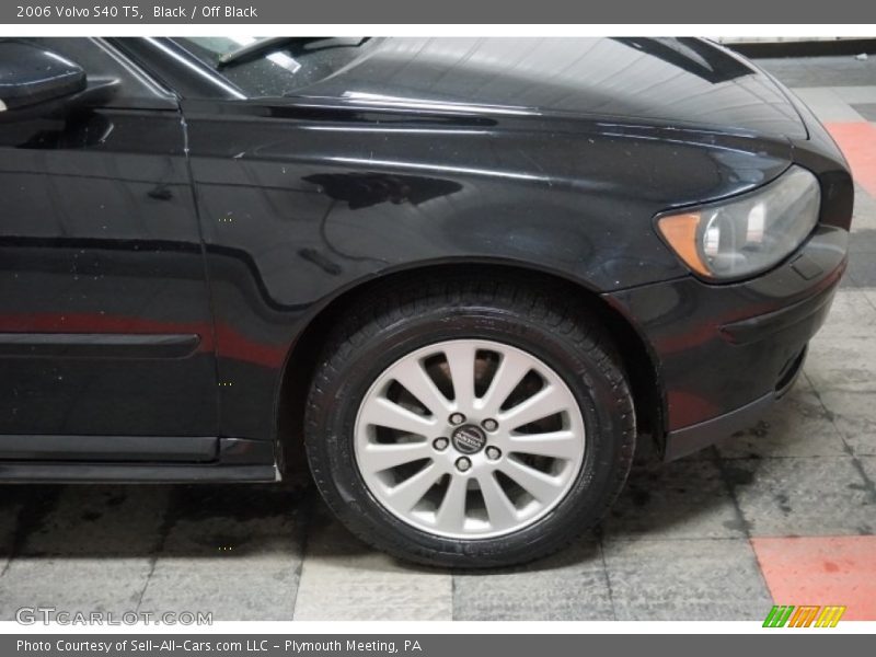 Black / Off Black 2006 Volvo S40 T5