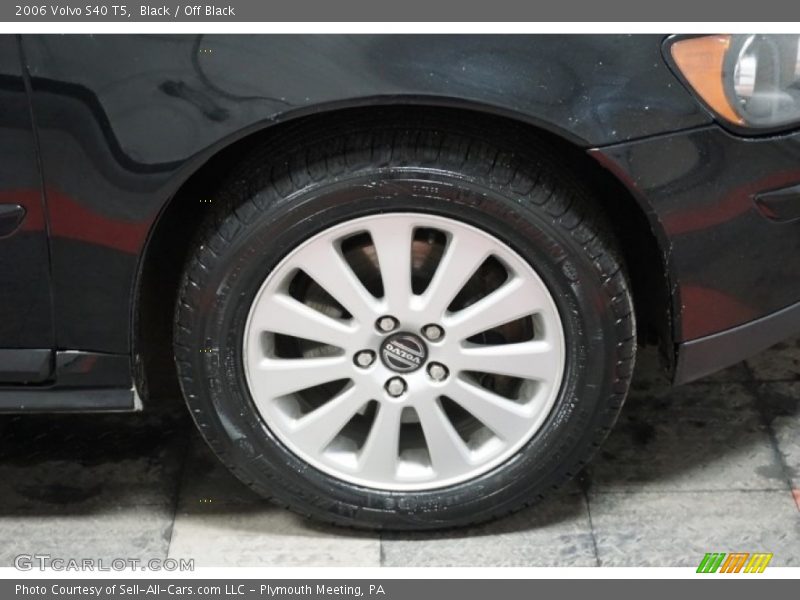 Black / Off Black 2006 Volvo S40 T5