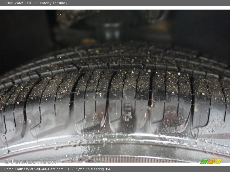Black / Off Black 2006 Volvo S40 T5