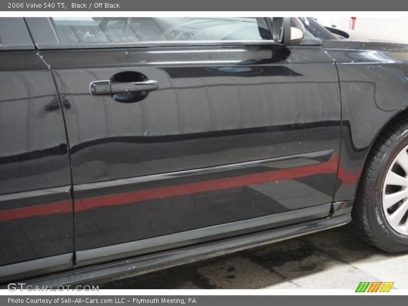 Black / Off Black 2006 Volvo S40 T5
