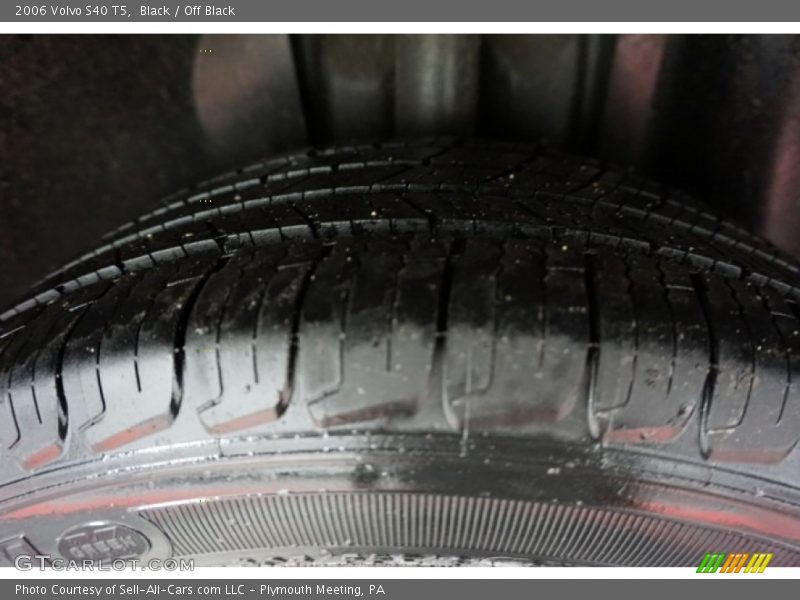 Black / Off Black 2006 Volvo S40 T5
