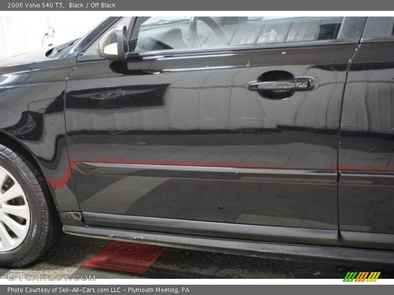 Black / Off Black 2006 Volvo S40 T5