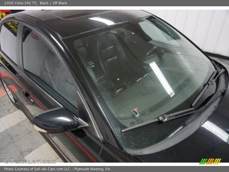 Black / Off Black 2006 Volvo S40 T5