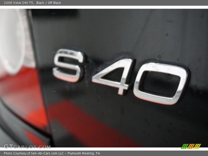 Black / Off Black 2006 Volvo S40 T5
