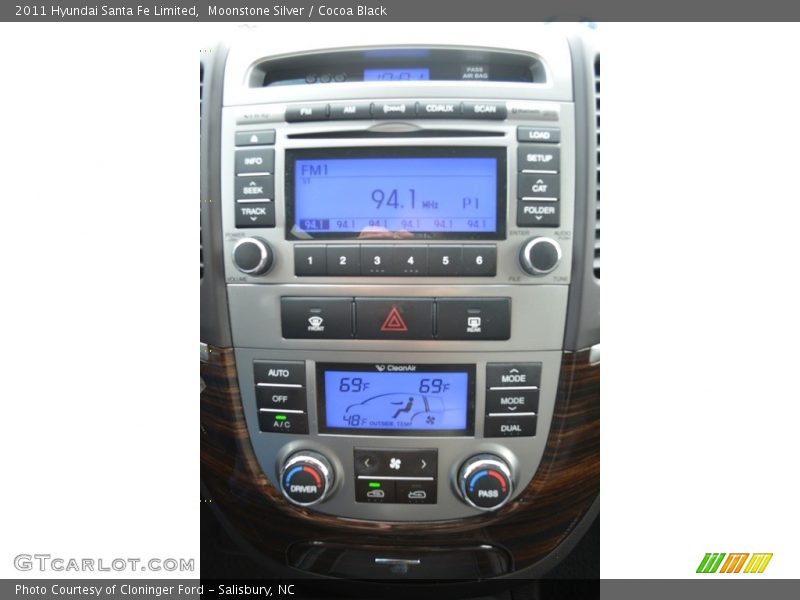 Moonstone Silver / Cocoa Black 2011 Hyundai Santa Fe Limited