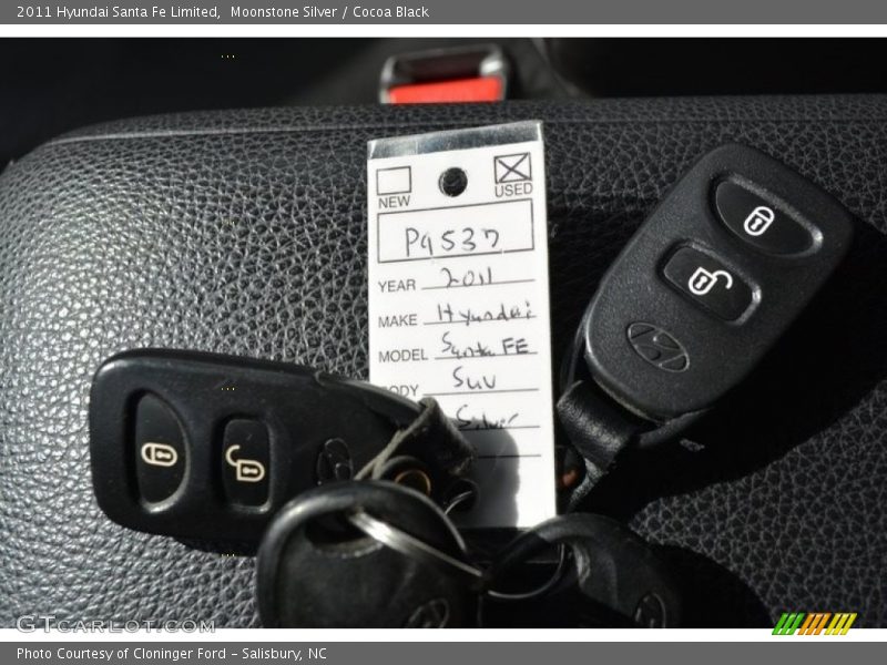 Moonstone Silver / Cocoa Black 2011 Hyundai Santa Fe Limited