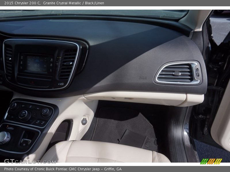 Granite Crystal Metallic / Black/Linen 2015 Chrysler 200 C