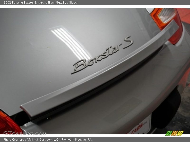 Arctic Silver Metallic / Black 2002 Porsche Boxster S