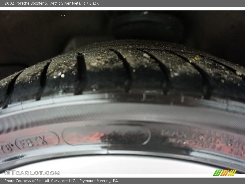 Arctic Silver Metallic / Black 2002 Porsche Boxster S
