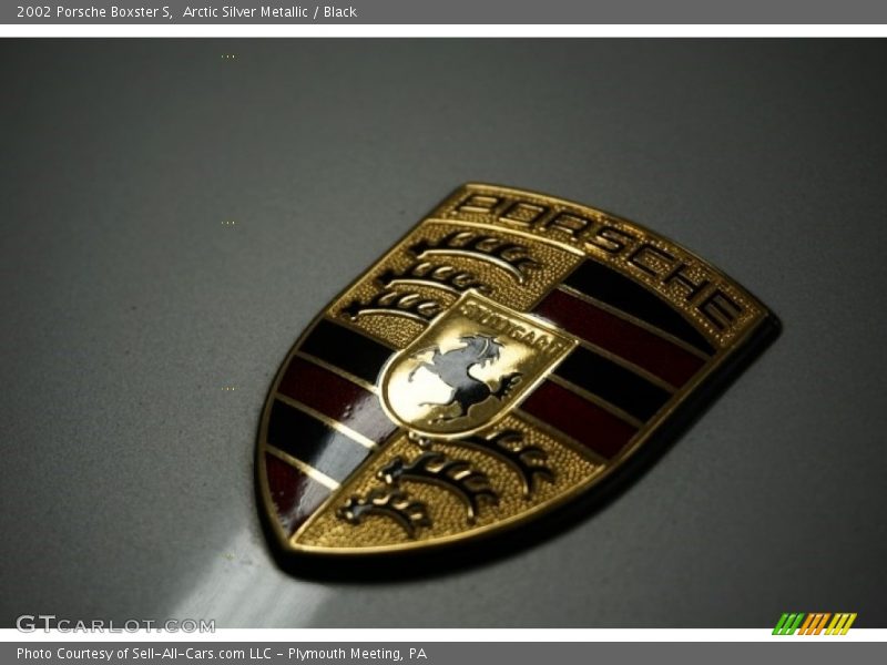 Arctic Silver Metallic / Black 2002 Porsche Boxster S