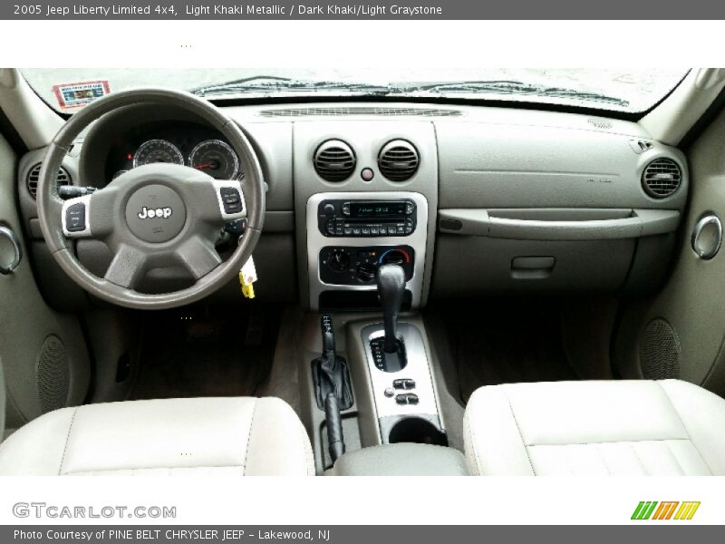 Light Khaki Metallic / Dark Khaki/Light Graystone 2005 Jeep Liberty Limited 4x4
