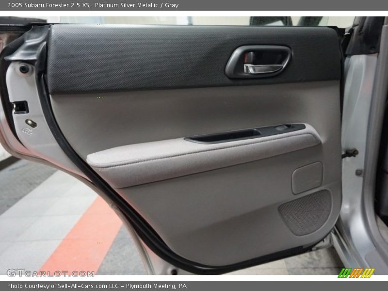 Platinum Silver Metallic / Gray 2005 Subaru Forester 2.5 XS
