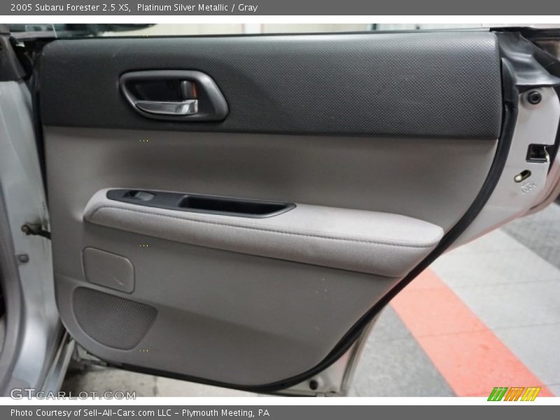 Platinum Silver Metallic / Gray 2005 Subaru Forester 2.5 XS