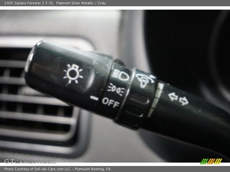 Platinum Silver Metallic / Gray 2005 Subaru Forester 2.5 XS