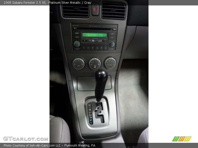 Platinum Silver Metallic / Gray 2005 Subaru Forester 2.5 XS