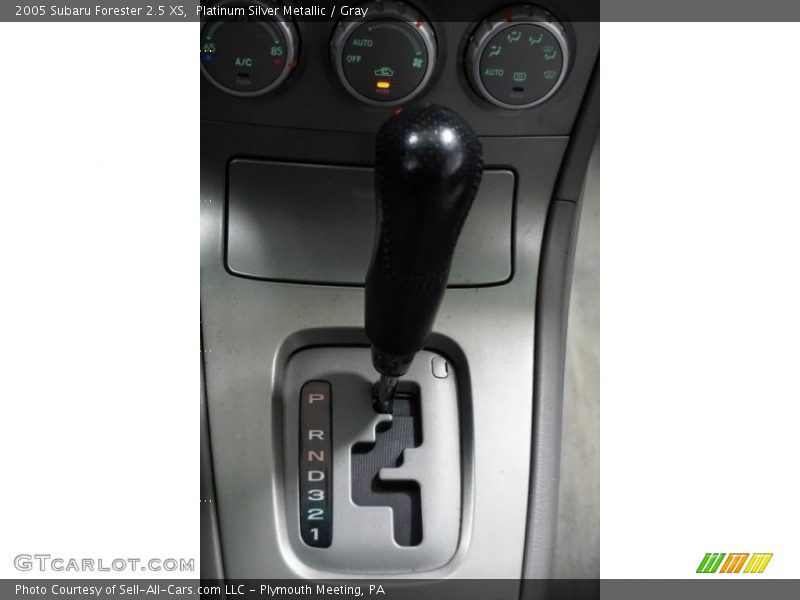 Platinum Silver Metallic / Gray 2005 Subaru Forester 2.5 XS