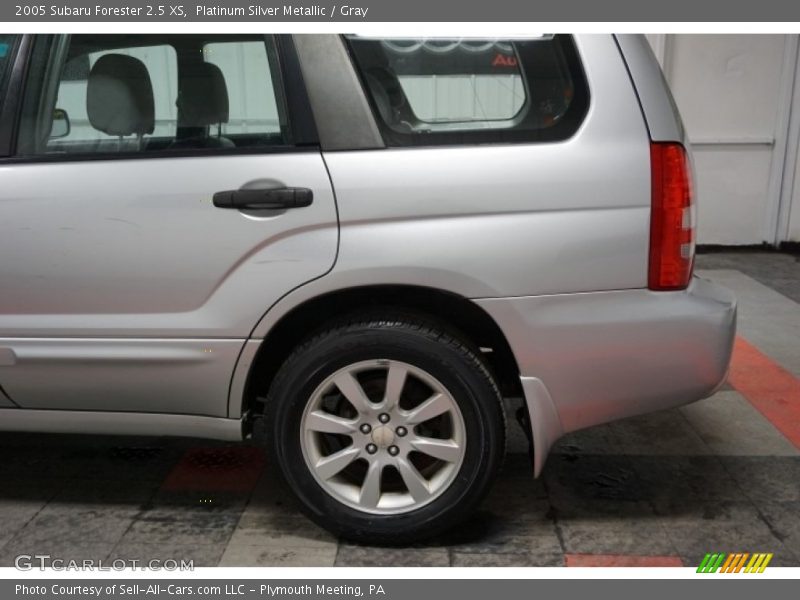 Platinum Silver Metallic / Gray 2005 Subaru Forester 2.5 XS