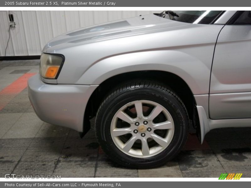 Platinum Silver Metallic / Gray 2005 Subaru Forester 2.5 XS