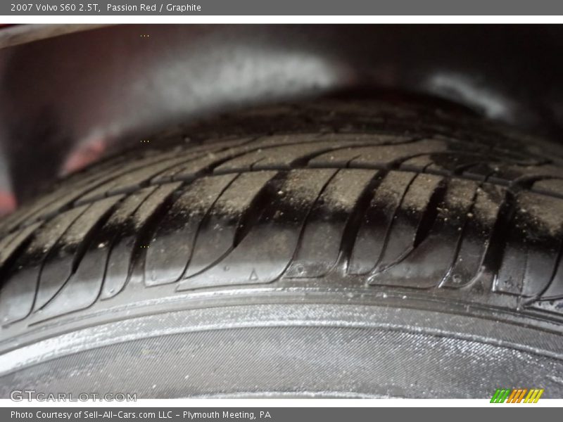 Passion Red / Graphite 2007 Volvo S60 2.5T