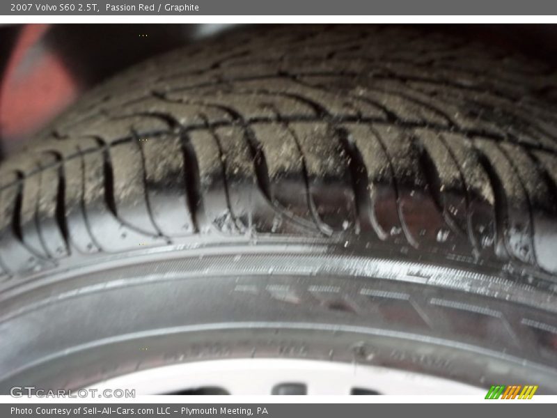 Passion Red / Graphite 2007 Volvo S60 2.5T