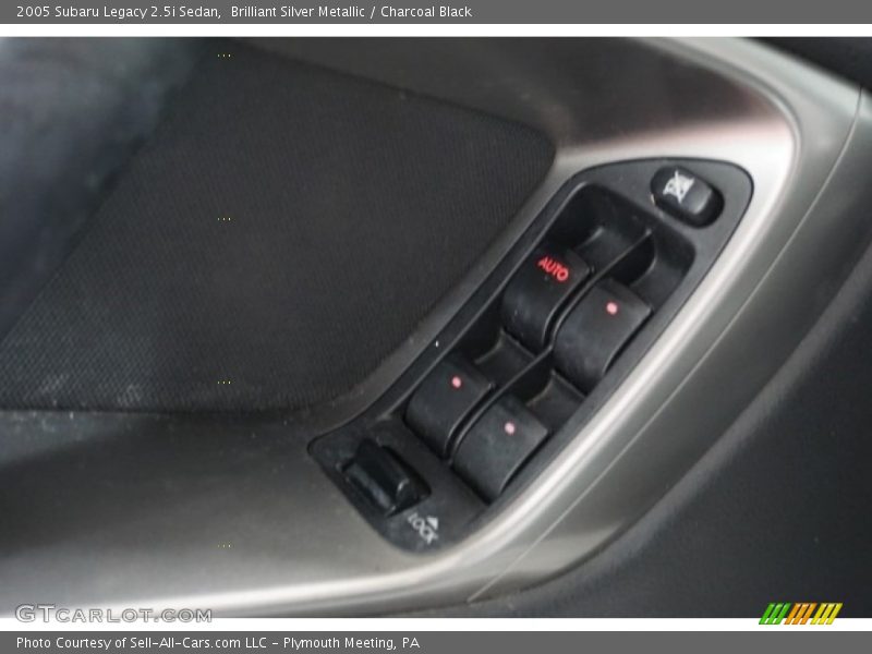 Brilliant Silver Metallic / Charcoal Black 2005 Subaru Legacy 2.5i Sedan